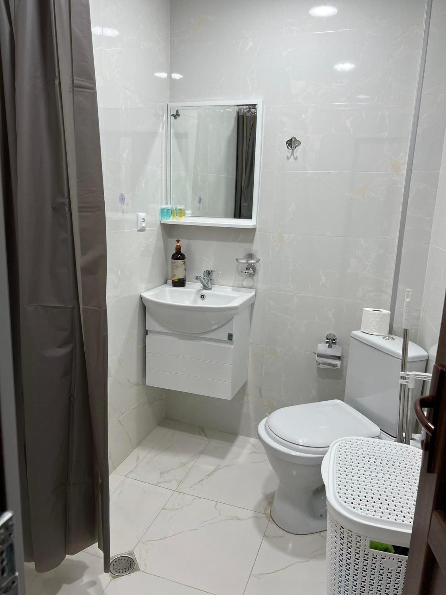 Kutaisi Apartment Bagian luar foto