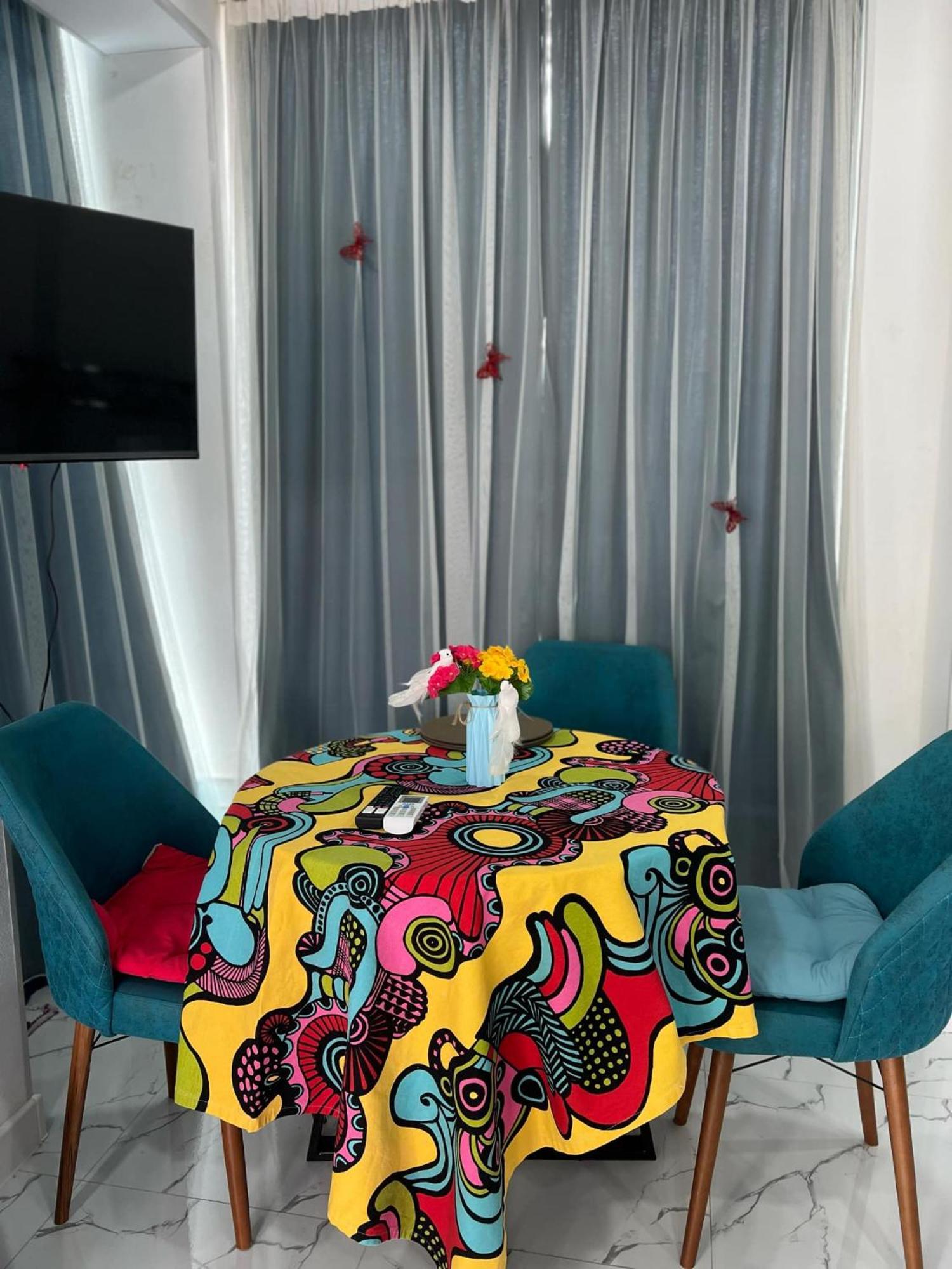 Kutaisi Apartment Bagian luar foto